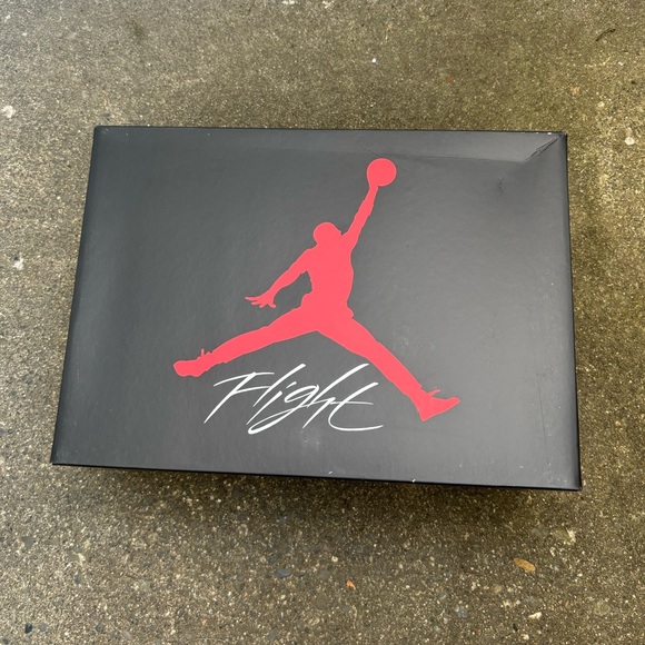 Jordan 4 Retro ‘Military Blue’ GS - Picture 2 of 7